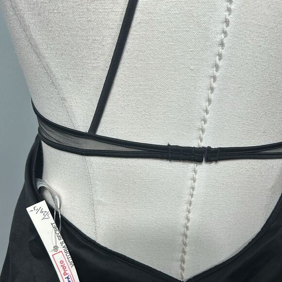 Victoria’s Secret Black Satin Lace Top and Bottom Short Set - Picture 10 of 11